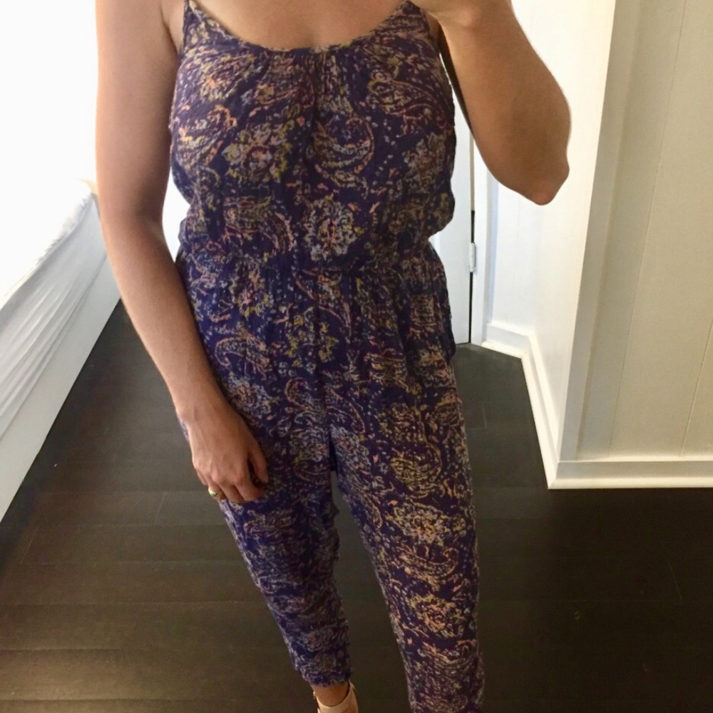 SOLD // BILLABONG Purple Paisley Jumper